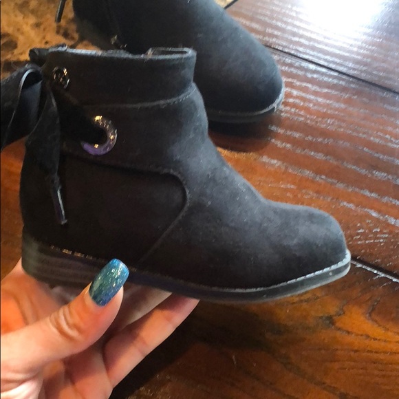 Michael Kors toddler boots size 6 - Picture 4 of 4